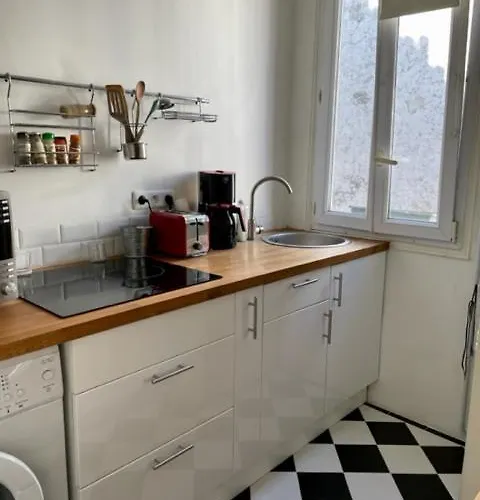Beau Studio Spacieux